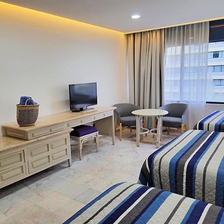 Beachfront Getaway Condo Канкун Екстер'єр фото