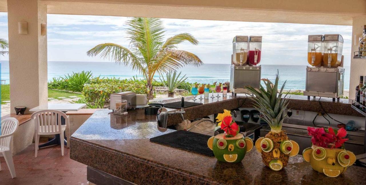Beachfront Getaway Condo Канкун Екстер'єр фото