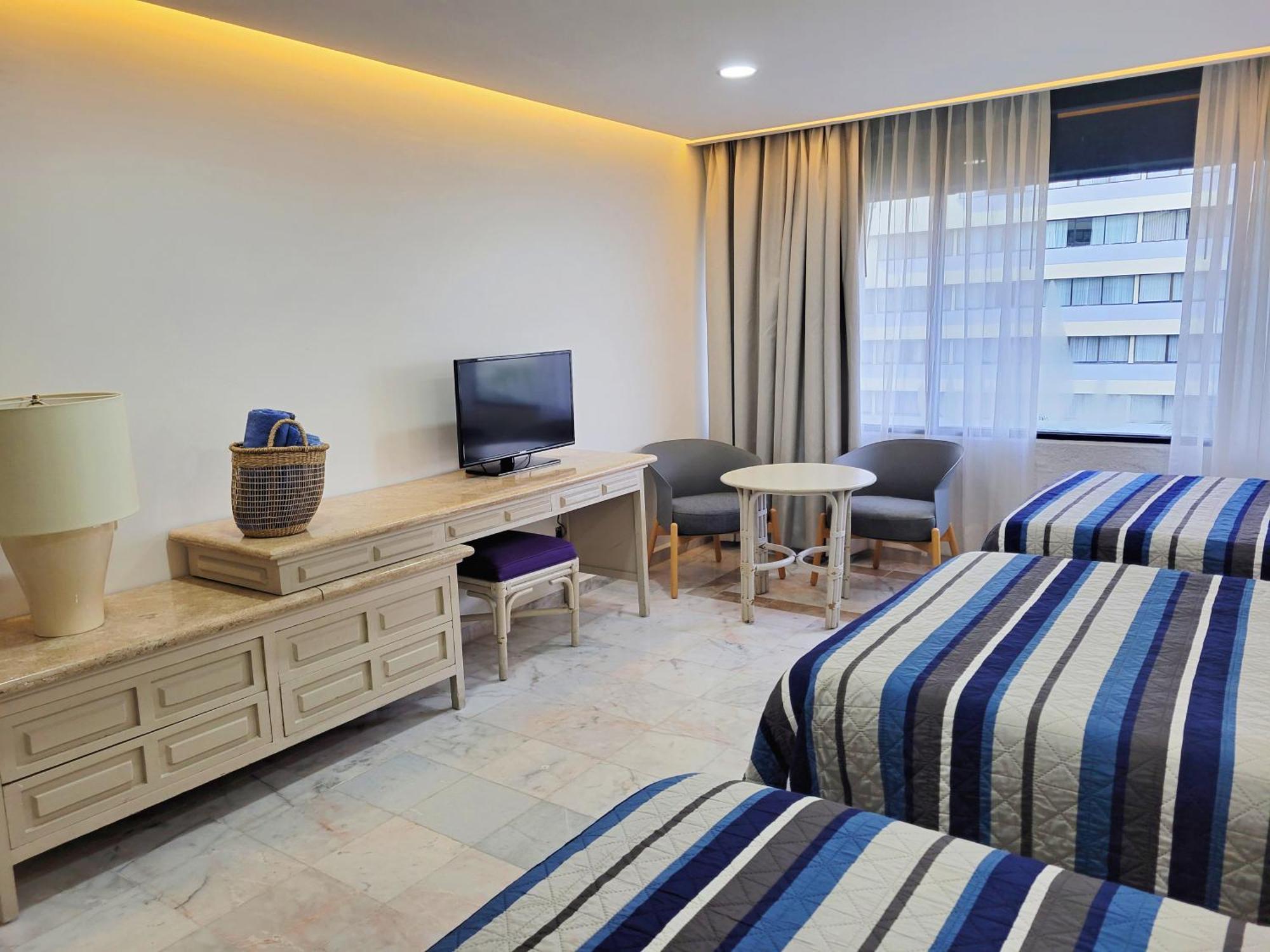 Beachfront Getaway Condo Канкун Екстер'єр фото